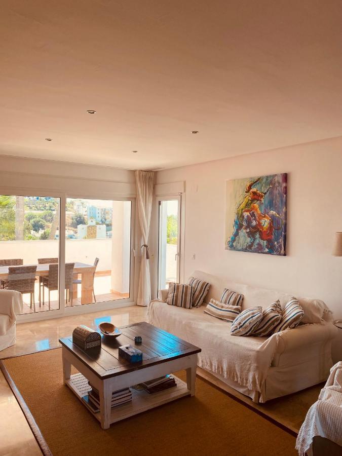 Miraflores Golf Gardens II Luxe Appartement At Riviera Del Sol Sitio de Calahonda Luaran gambar